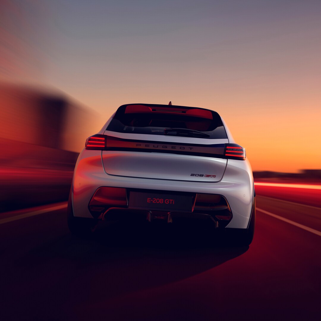 Nieuwe PEUGEOT E‑208 GTi – achteraanzicht