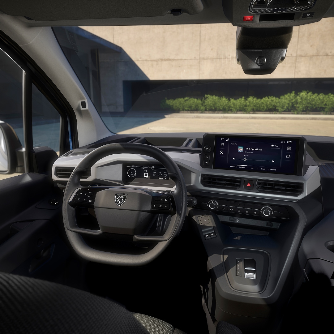 Nieuwe PEUGEOT Partner Active bestuurderspositie